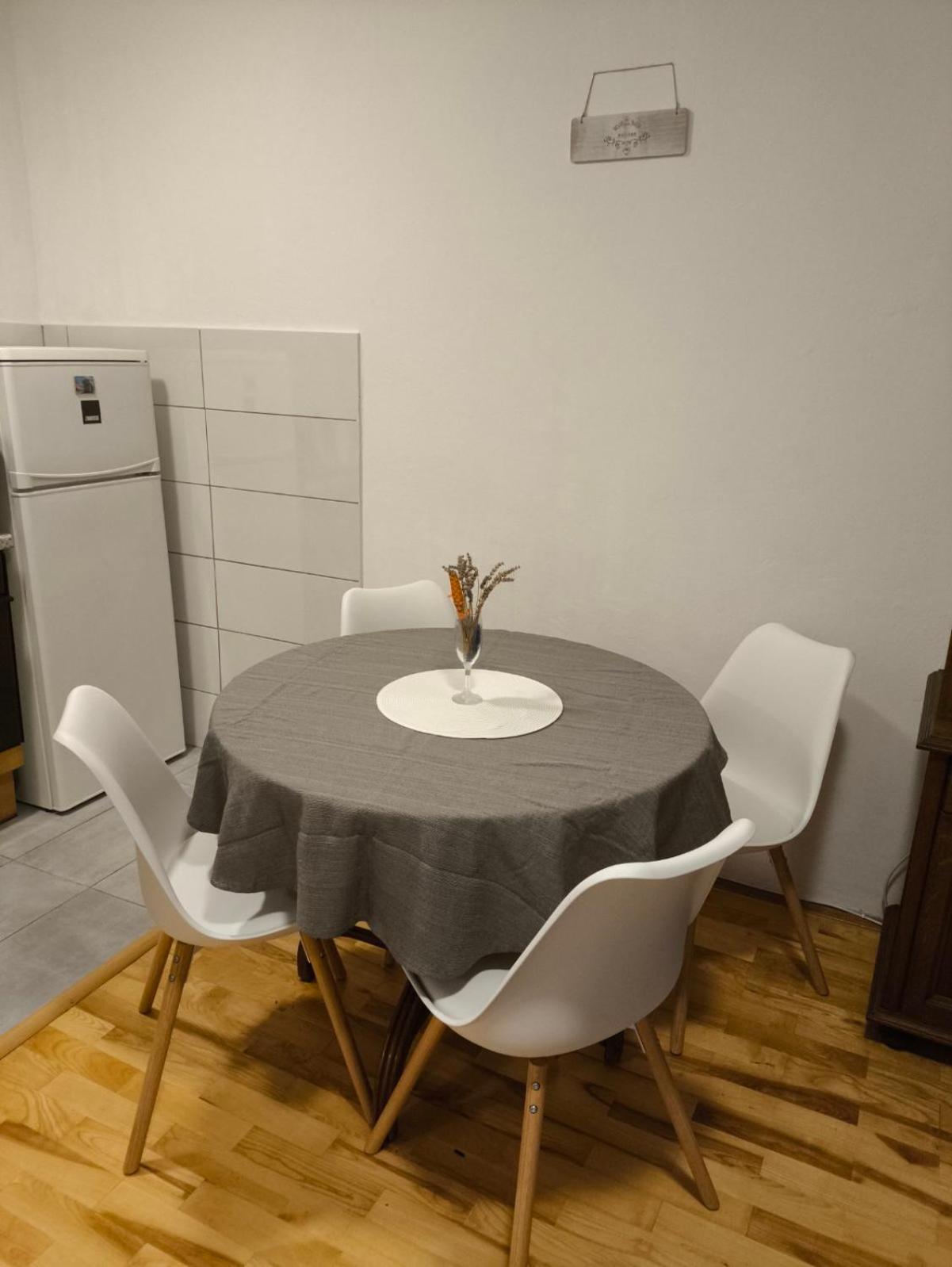 شقة Aurora Apartman زادار المظهر الخارجي الصورة